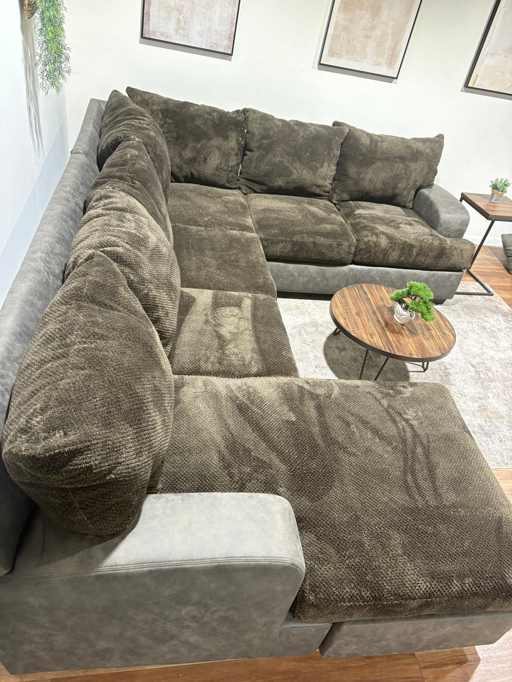 Brown Woodhaven Family Sectional with Reversible Ottoman