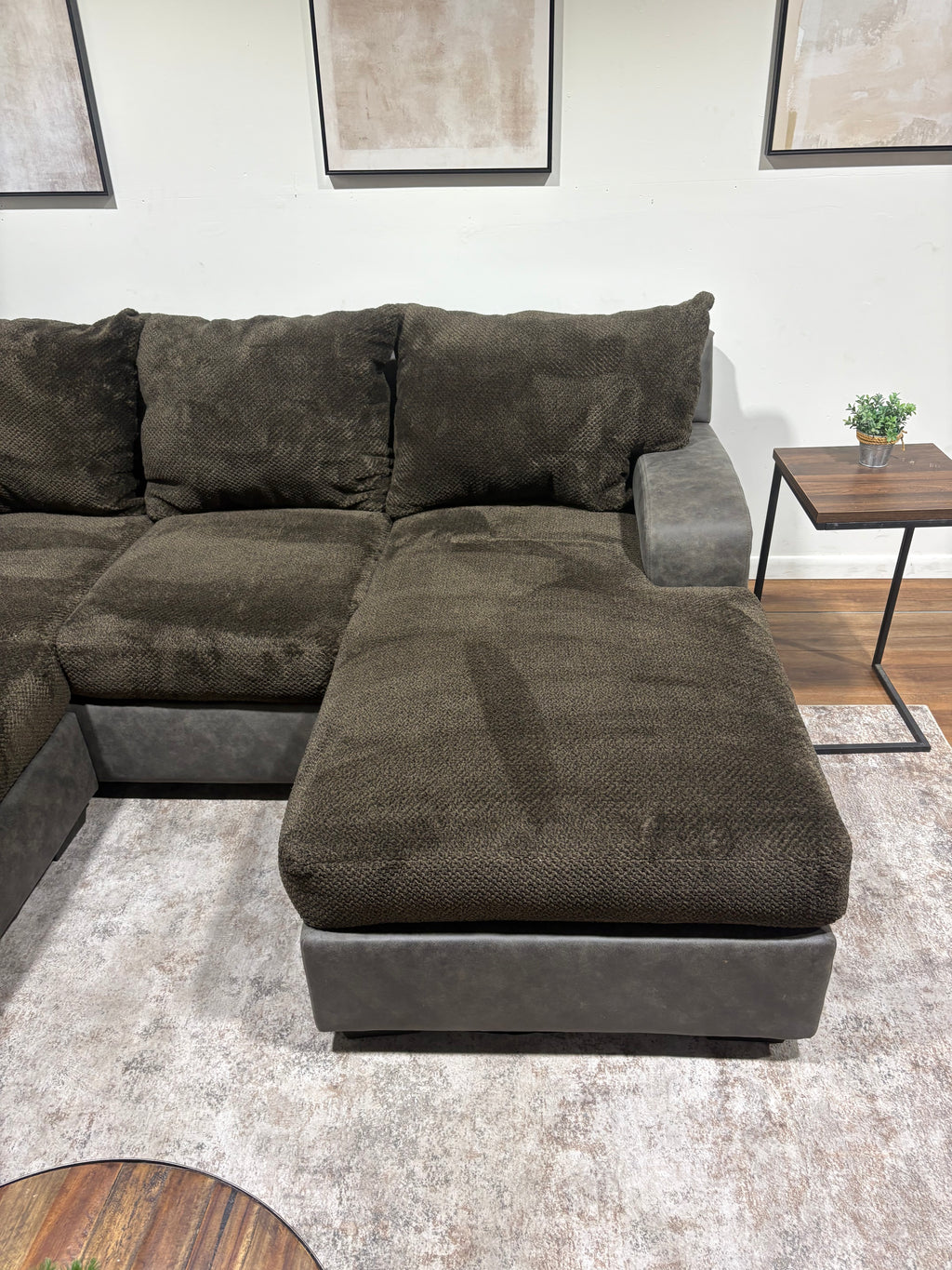 Brown Woodhaven Family Sectional with Reversible Ottoman