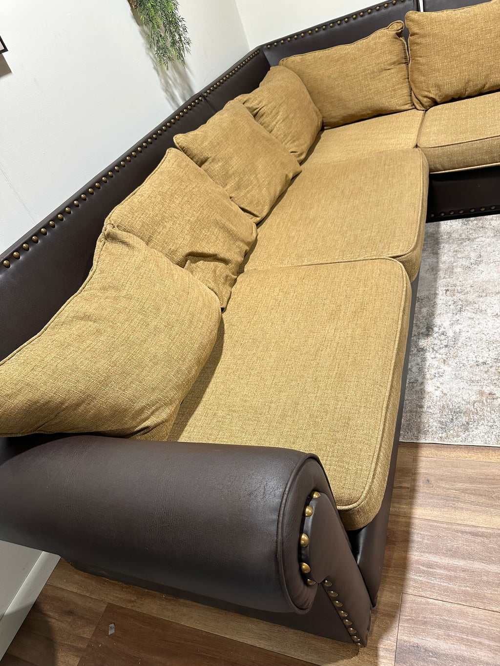 Brown and Gold John Michael Family Sectional Set w/ Chair