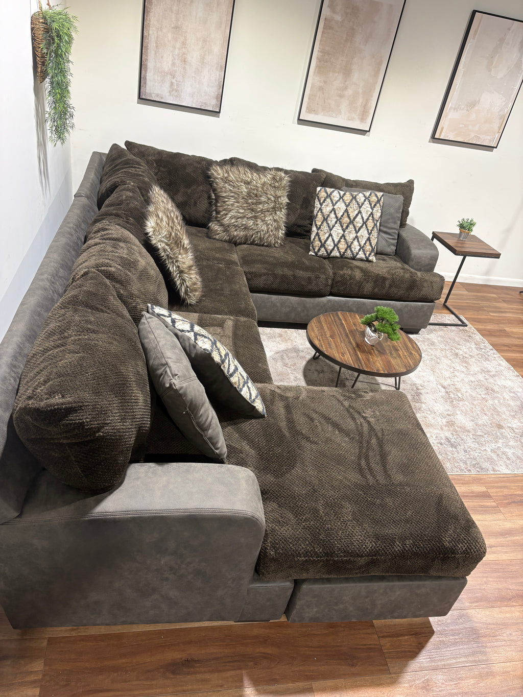 Brown Woodhaven Family Sectional with Reversible Ottoman