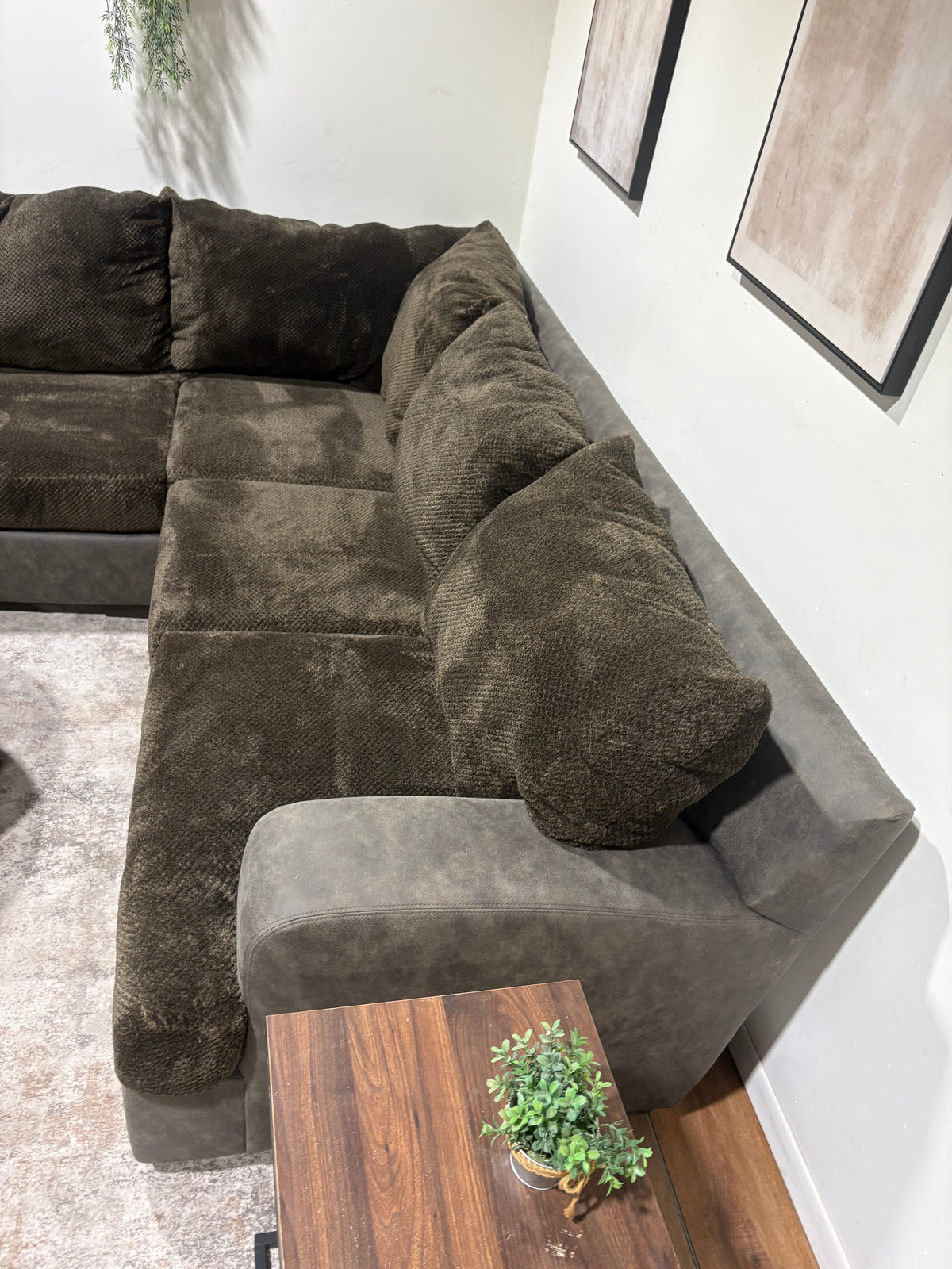 Brown Woodhaven Family Sectional with Reversible Ottoman