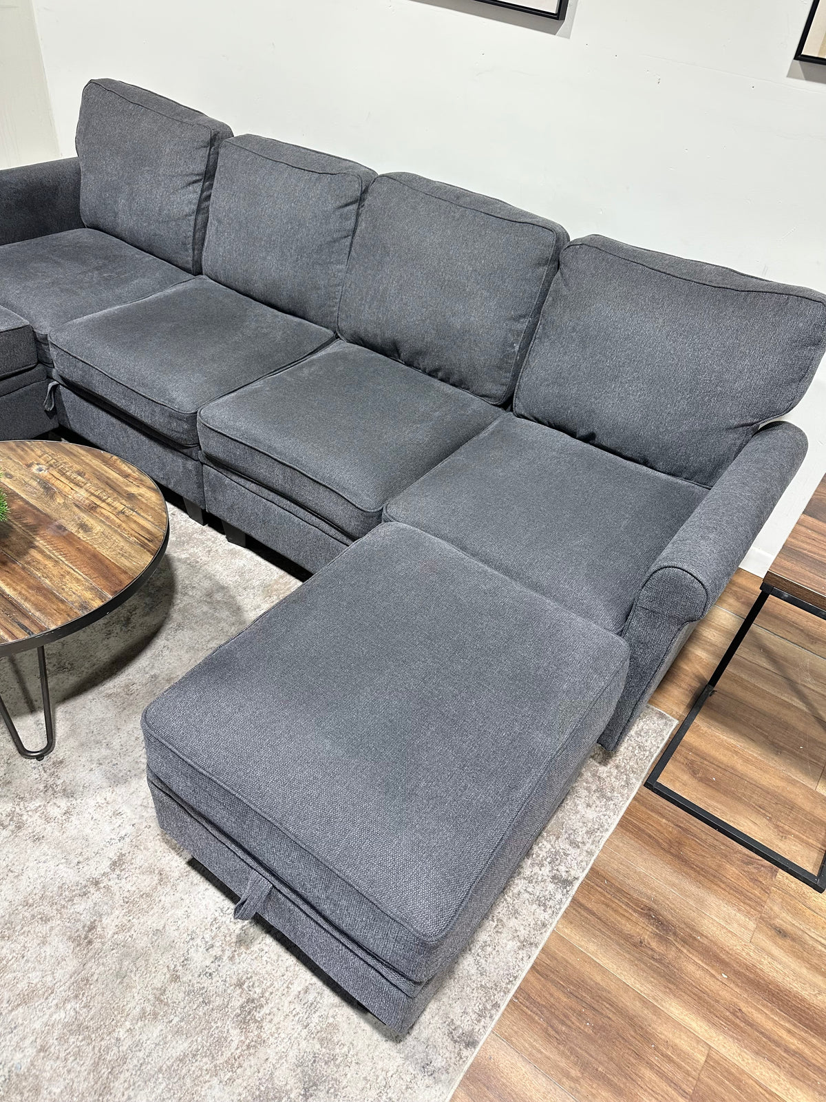 Gray Sectional w/ Two Attachable Ottomans